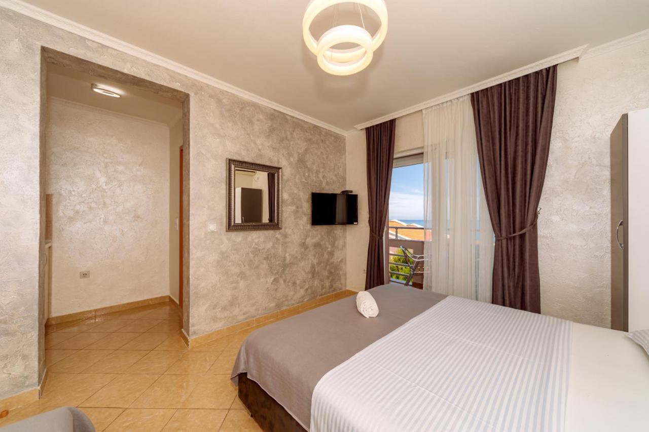 Ani Apartmani Dobra Voda Bagian luar foto