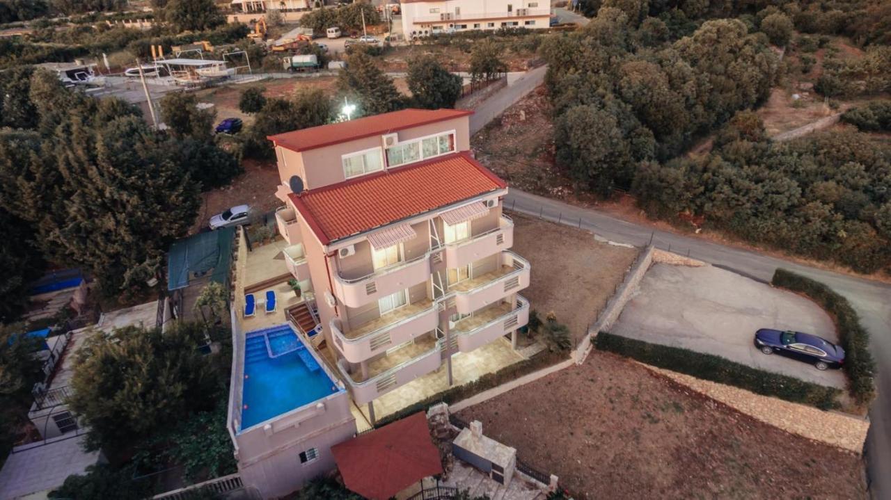 Ani Apartmani Dobra Voda Bagian luar foto