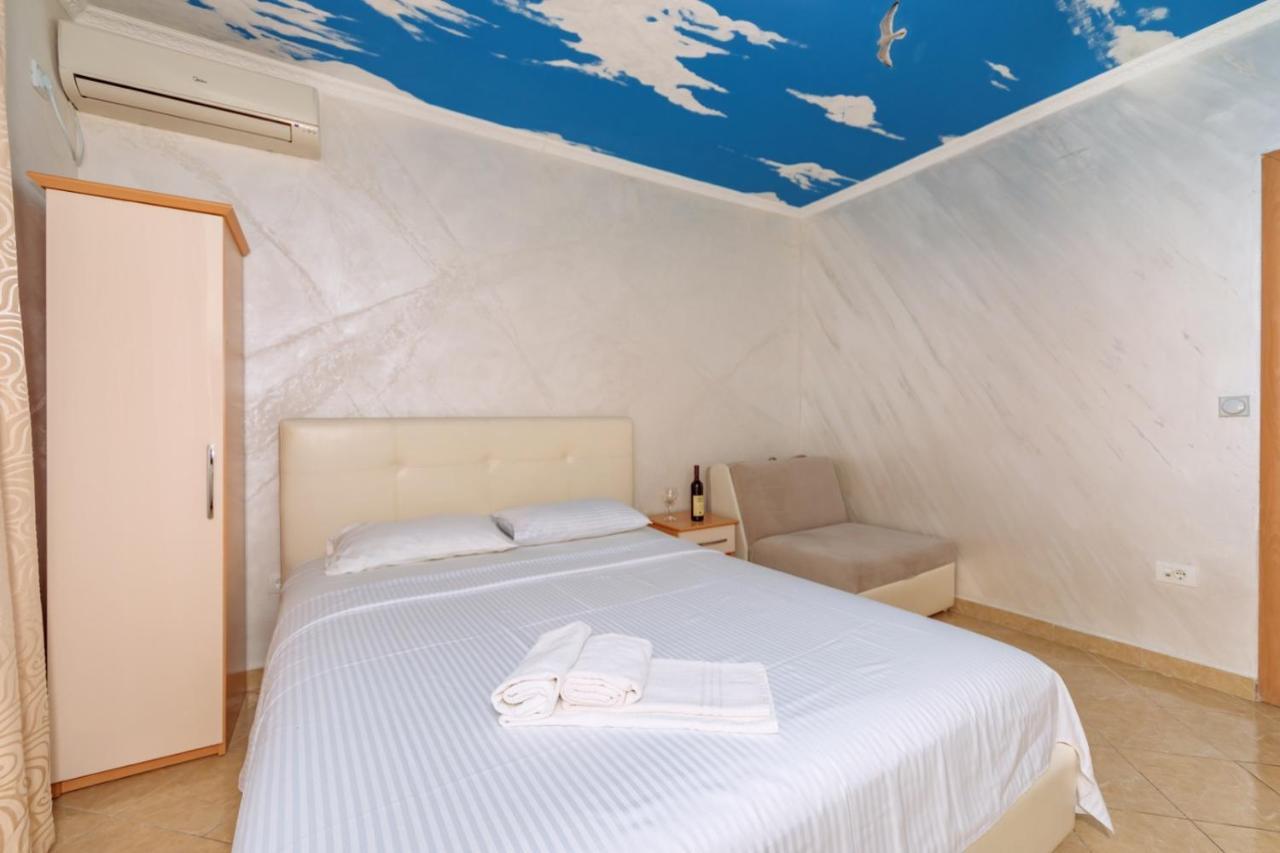 Ani Apartmani Dobra Voda Bagian luar foto
