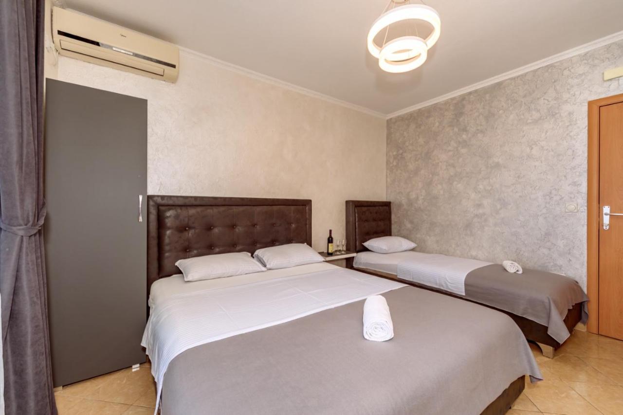 Ani Apartmani Dobra Voda Bagian luar foto